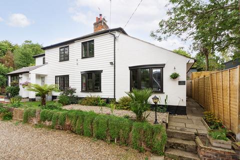 2 bedroom cottage for sale - Old Moor Lane, Wooburn Moor, HP10