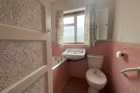 91 Queensway, West Wickham, BR4 9DT