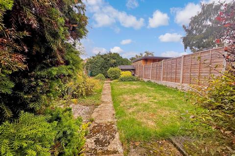 91 Queensway, West Wickham, BR4 9DT