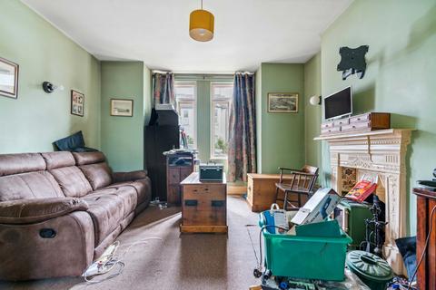 14 Dancer Road, Richmond, TW9 4LA