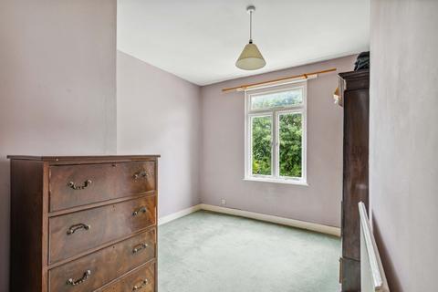 14 Dancer Road, Richmond, TW9 4LA