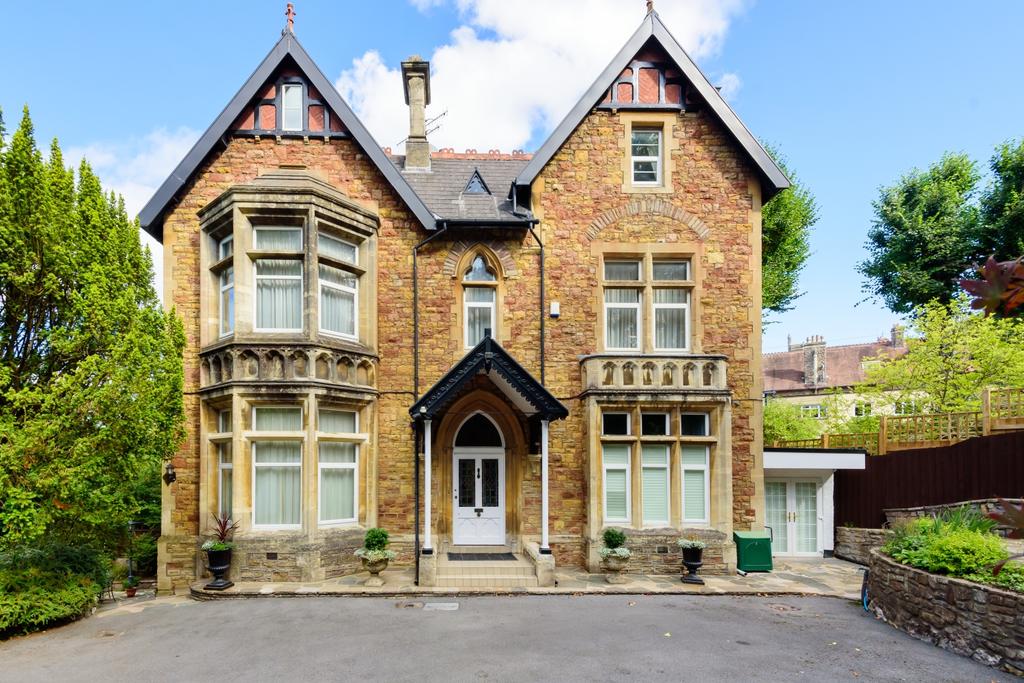 Church Road, Sneyd Park, Bristol, BS9 6 bed semidetached house for