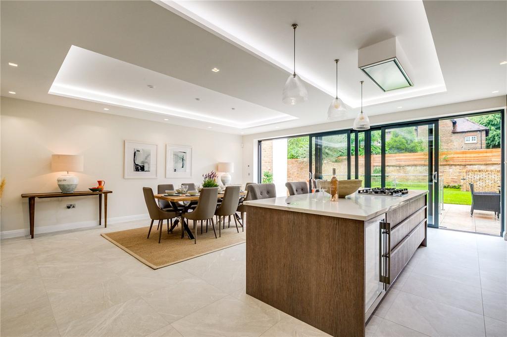 Kitchen/Dining