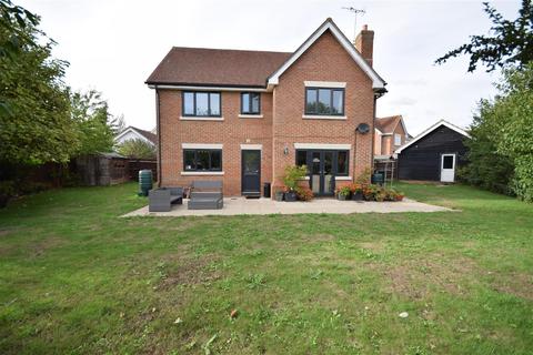 5 bedroom detached house for sale - Mill Grove, High Ongar, Ongar