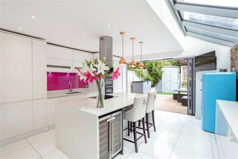 16 Beaumont Road, Windsor, SL4 1HY