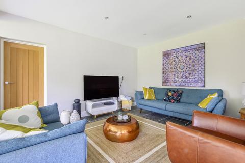 5 bedroom bungalow for sale, Ringmore Road, Walton-On-Thames, KT12