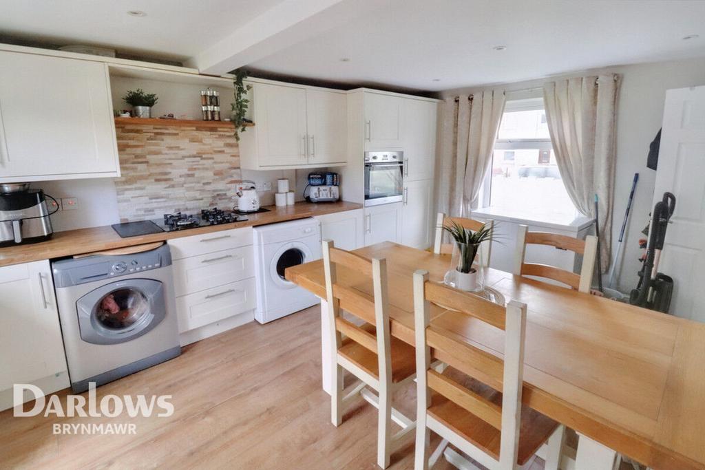 Vincent Avenue, Nantyglo 3 bed semidetached house £140,000