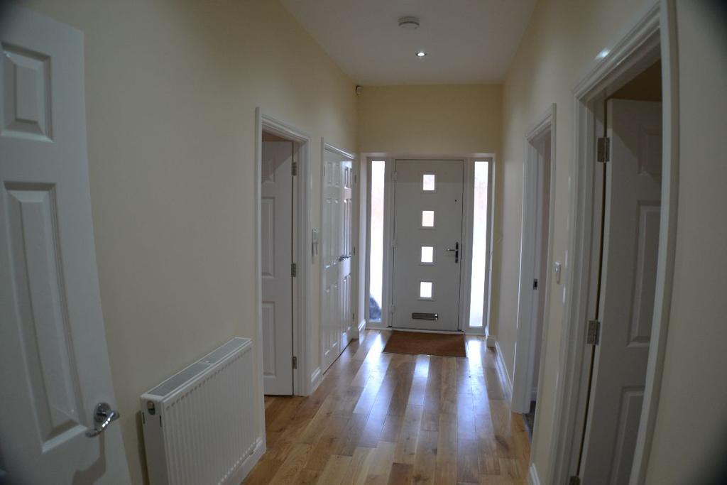 Earls Road, Nuneaton 2 bed bungalow £875 pcm (£202 pw)