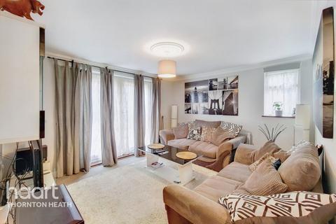 206 Parchmore Road, Thornton Heath, CR7 8HA