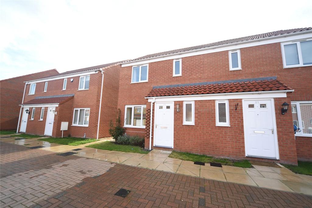 Harrow Drive, Beck Row, Suffolk, IP28 3 bed semidetached house £