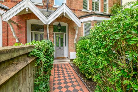 34 Fox Hill, London, SE19 2XE