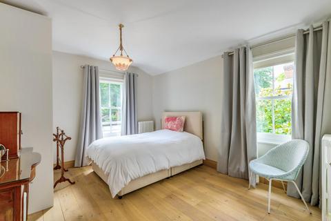 34 Fox Hill, London, SE19 2XE