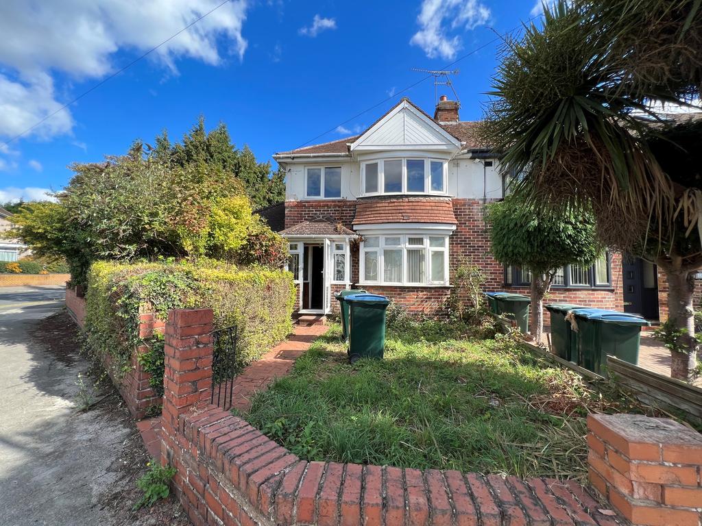 49 Mary Herbert Street, Cheylesmore... 3 bed end of terrace house £