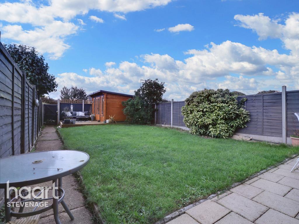 Ferrier Road, Stevenage 3 bed terraced house for sale £350,000