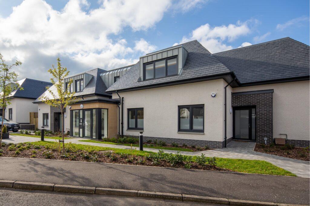 Kirkview Crescent, Newton Mearns 2 bed apartment for sale £385,300