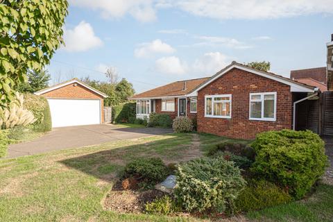 11 Fairholme Crescent, Ashtead, KT21 2HN