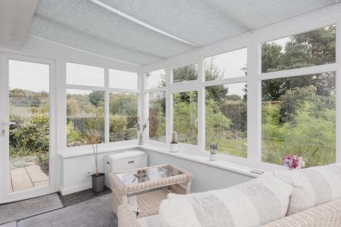 11 Fairholme Crescent, Ashtead, KT21 2HN