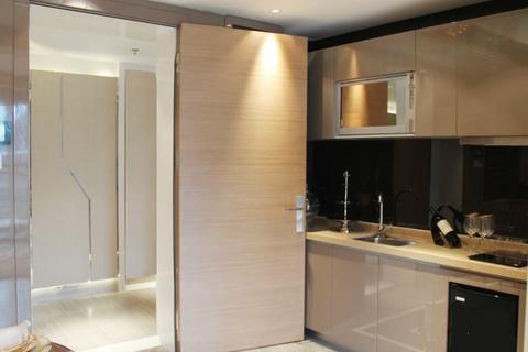 undefined, South Row, Milton Keynes, Buckinghamshire, MK9