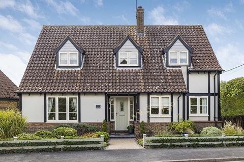 4 bedroom detached house for sale - Greenford Close, Orwell