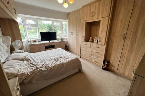 27 Bourton Road, Solihull, B92 8AY