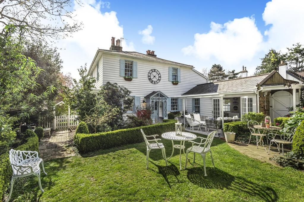 Mount Gardens, Sydenham 4 bed detached house £1,750,000