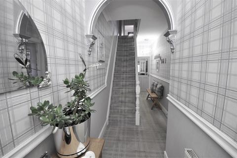 39 North Eastern Road, Thorne, Doncaster, DN8 4AJ