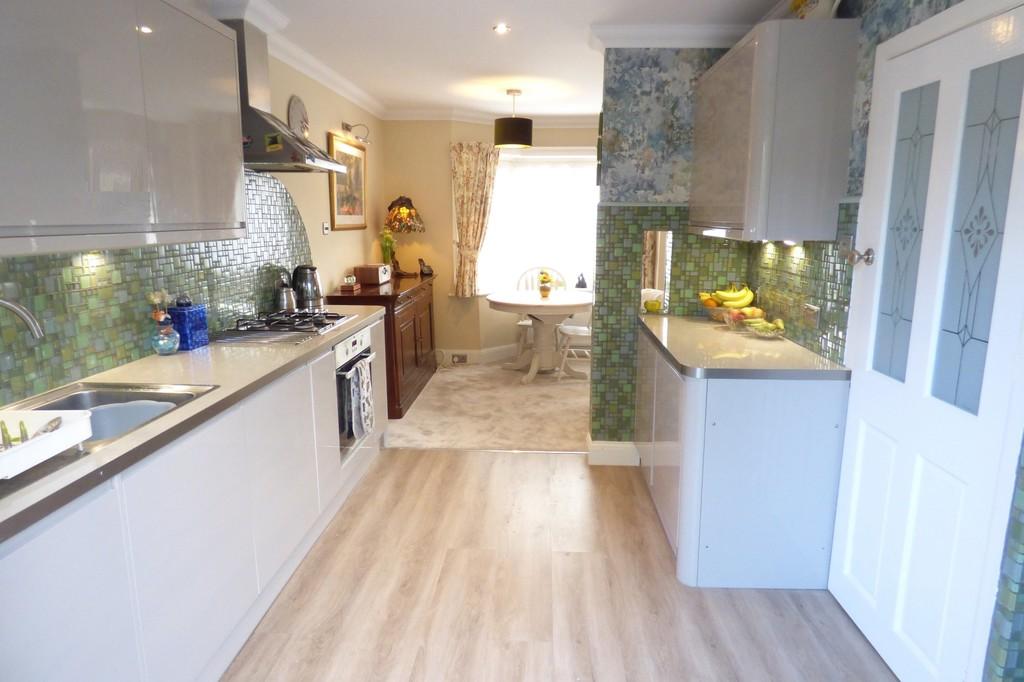 Sunnyside Road, Parkstone 3 bed detached house for sale £325,000