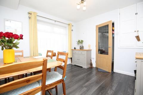 76 Manor Road, Atherstone, CV9 1QR