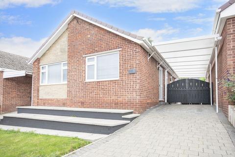 2 bedroom detached bungalow to rent, Chestnut Close, Dronfield