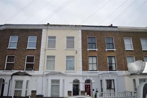 2 bedroom ground floor flat to rent, Clive Road, West Dulwich, London,