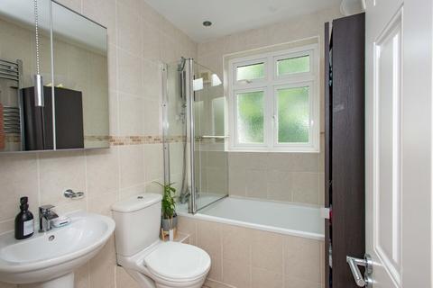 68 Oxhawth Crescent, Bromley, BR2 8BL