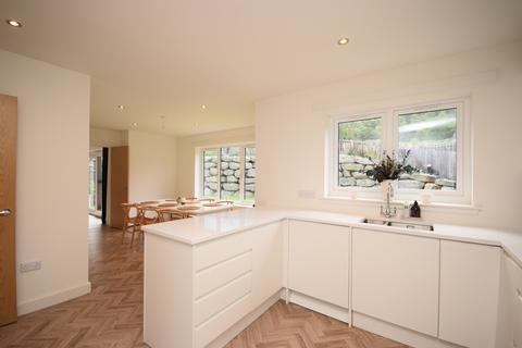 26 Hutchison Avenue, Aberfeldy, PH15 2FF