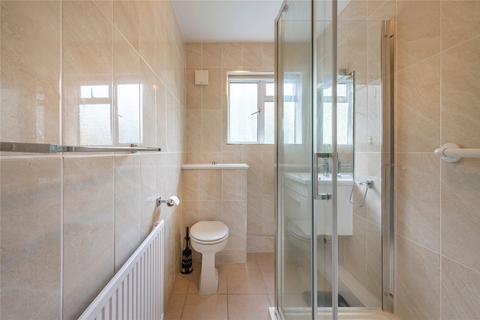 18, Queens Court Queens Road, Richmond, TW10 6LA