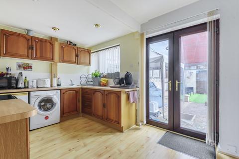 19 Billingbauk Drive, Leeds, LS13 4RY