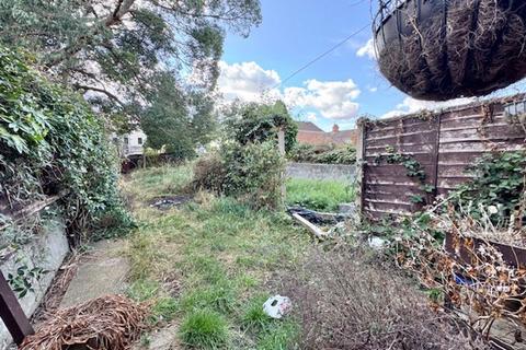 12 Harold Street, Grimsby, DN32 7LR