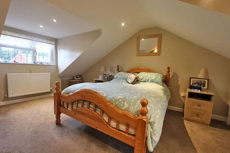 Bloxwich Road North, Short Heath, Willenhall 4 bed detached bungalow