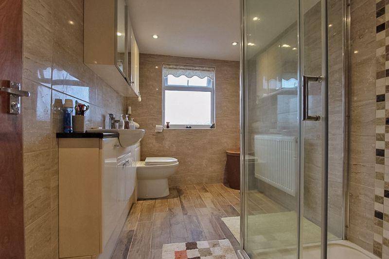 En suite shower room