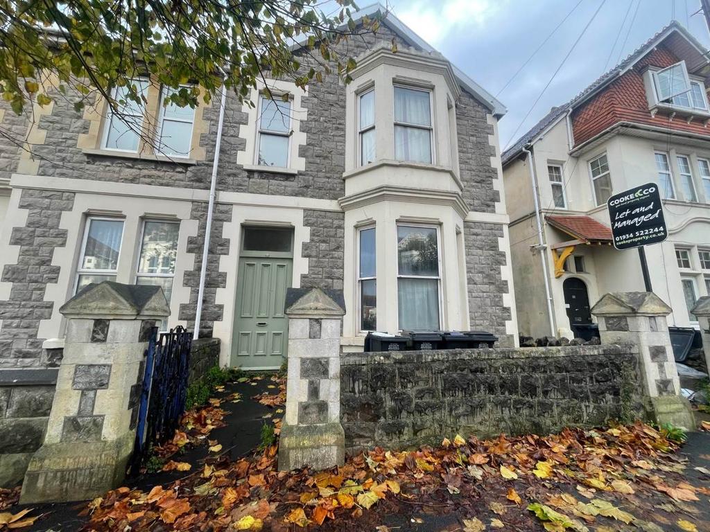 Severn Road, WestonsuperMare, North... 1 bed flat £550 pcm (£127 pw)