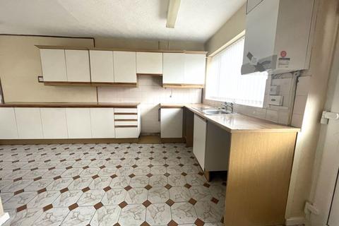 207 Falcon Lodge Crescent, Sutton Coldfield, B75 7NE