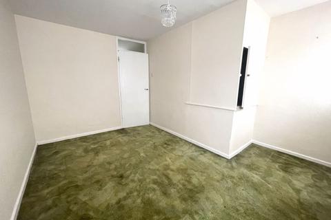 207 Falcon Lodge Crescent, Sutton Coldfield, B75 7NE