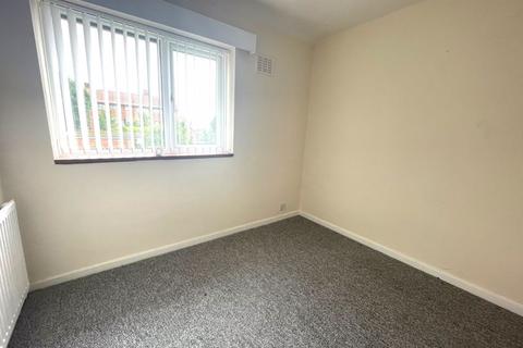 207 Falcon Lodge Crescent, Sutton Coldfield, B75 7NE