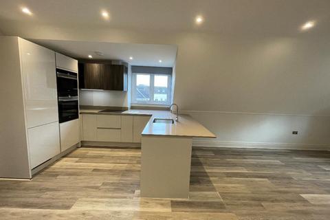 1 bedroom retirement property to rent, Limpsfield Road, Warlingham, Surrey, CR6 9RL