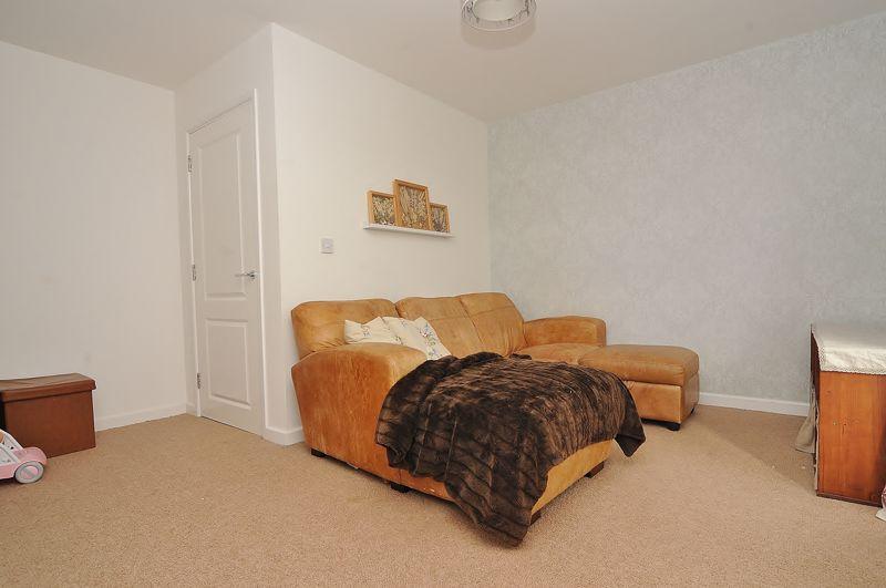 Plymbridge Lane, Plymouth. Spacious 3/4 bedroom Family Home in