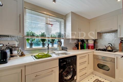 2 bedroom flat for sale - Villiers Road, London, NW2