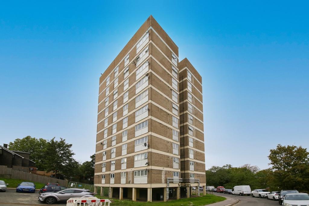 College Green, London, SE19 1 bed apartment for sale £150,000