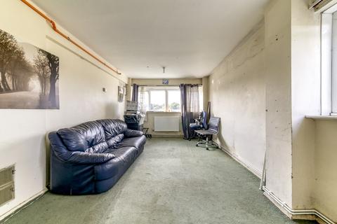 1 bedroom flat for sale, College Green, London, SE19