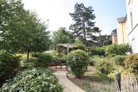 2 bedroom flat for sale, Elgar Lodge, Howsell Road, Malvern, WR14 1US