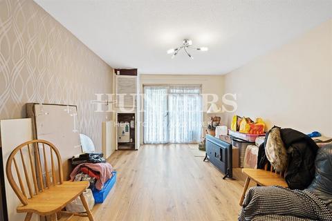 11 Tavistock Close, London, N16 8UZ