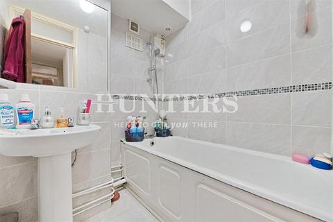 11 Tavistock Close, London, N16 8UZ