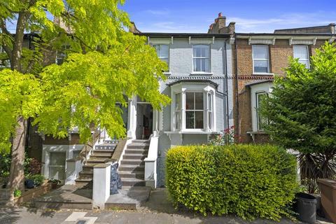 101b Foulden Road, London, N16 7UH